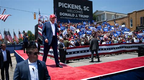 Trump Attacks Biden and Federal Law Enforcement at Fourth of July Event - The New York Times