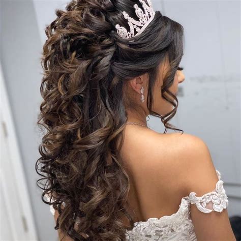 Half Up Half Down Quinceanera Hairstyles | Cute Quinceañera Hairstyles ...