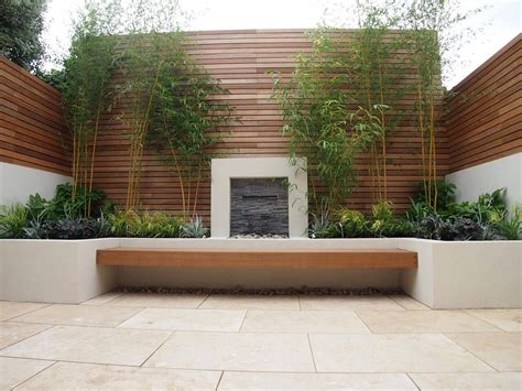 Outdoor Feature Wall Ideas