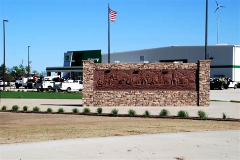 John Deere - Greensburg, Kansas' Green Rebuild