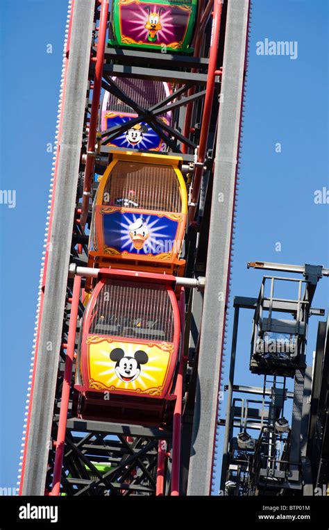 Sun Wheel Ferris wheel, California Adventure Park, Disneyland Stock Photo - Alamy