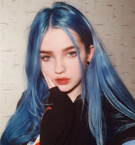 #repost ️ ️ ️Stunning blue hair #syntheticwigs #bluehair | Hair color ...