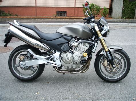 2000 Honda CB600F Hornet - Moto.ZombDrive.COM