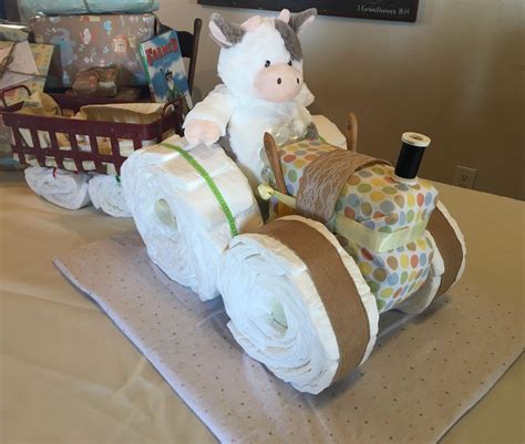 Tractor Diaper Cake | Diaper cake, Tractor diaper cake, Diaper