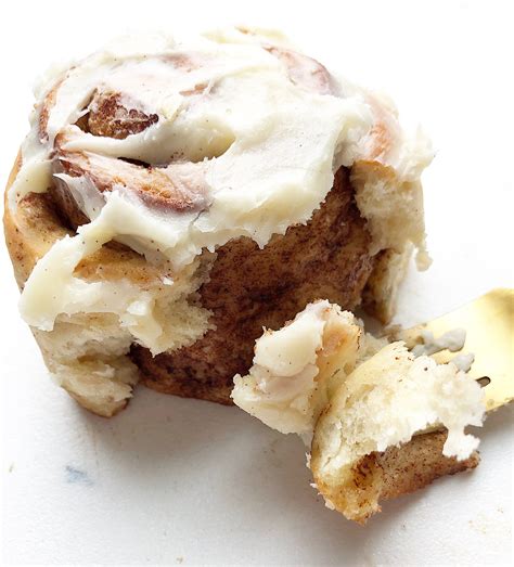 No-Rise Cinnamon Rolls With Cream Cheese Frosting - More Momma!