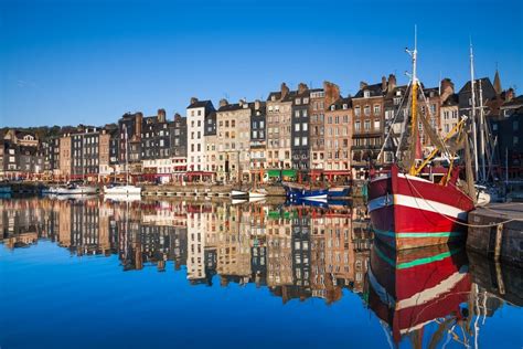 Les 14 plus beaux villages de Normandie | Beaux villages, Honfleur, Les ...