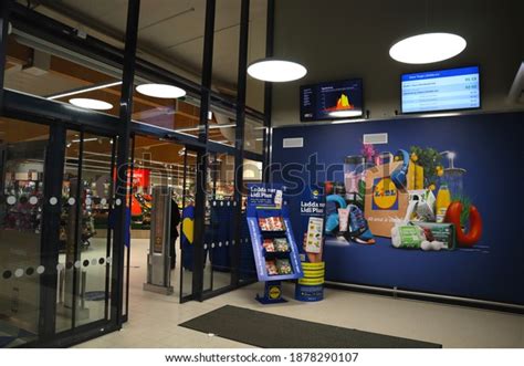 Grocery Entrance Wall Stock Photos and Pictures - 1,160 Images ...