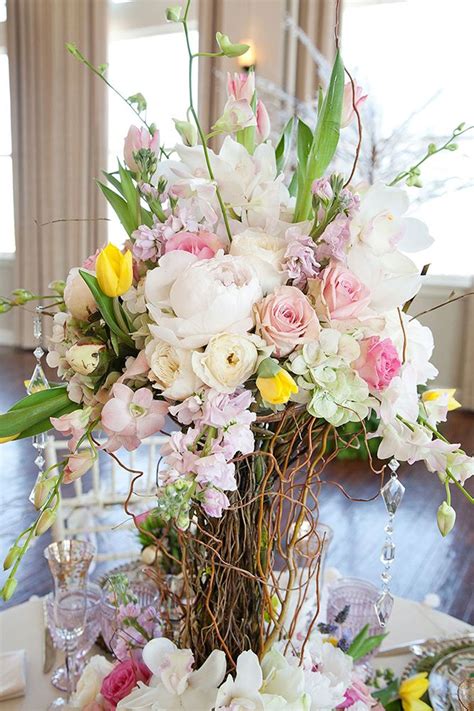 Blog: Steal This Idea! | Brides of North Texas | Flower arrangements, Beautiful flowers, Spring ...