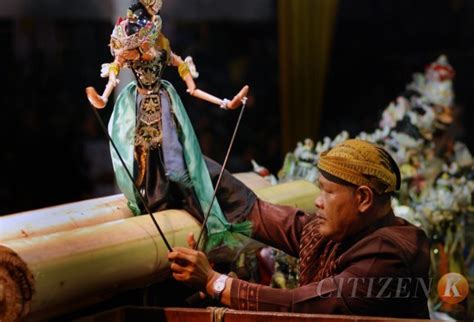 Sosok Ki Dalang Asep Sunandar Sunarya - WAYANG GOLEK