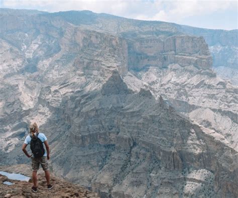 Jebel Shams Balcony Walk: Ultimate Guide To The BEST Hike In Oman!