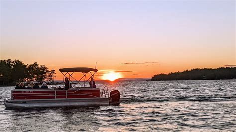 Lake Winnipesaukee Boat Rentals | Wolfeboro, NH | Wake Winni