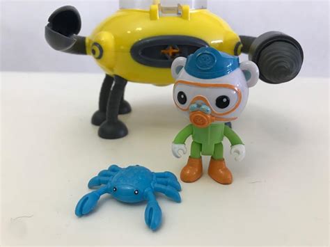 Octonauts Claw and Drill Gup D with Captain Barnacles, Hobbies & Toys, Toys & Games on Carousell