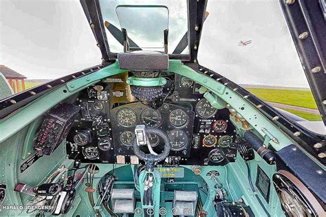 Explore the Iconic Spitfire Cockpit in this Interactive 360° Panorama