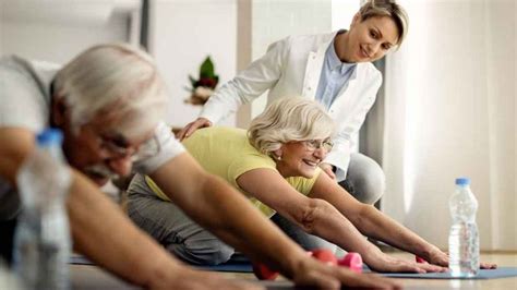 Effective and Easy Exercises for Seniors - Sugarfit