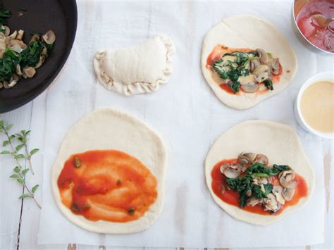 Vegan Mini Calzones Recipe | Elephantastic Vegan