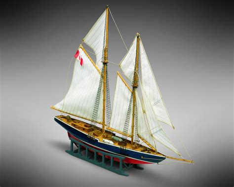 Mamoli MM11 - Bluenose - Pre-Carved Wooden Hull Ship Model Kit - Scale 1/160 Length 270mm (10.5")