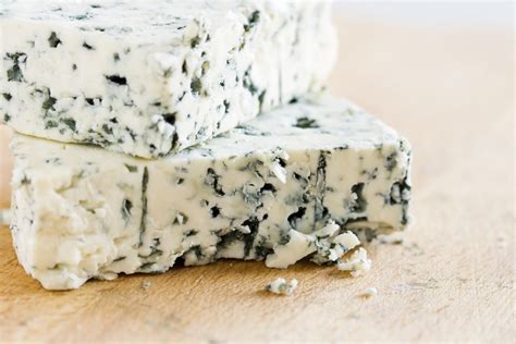 Scotland: Child dies in blue-cheese linked E. coli outbreak