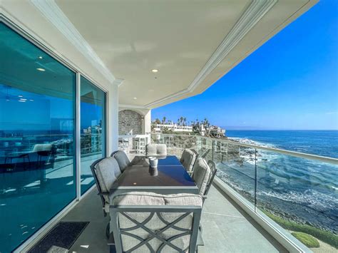 Luxury ocean view 3-bedroom condo, 4th Floor – EZ Checkin