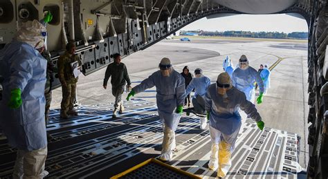 Airmen perform in-flight Transportation Isolation System training > Air ...