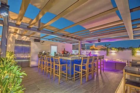 Hard Rock Cafe | Bars in Protaras | Leonardo Hotels Cyprus