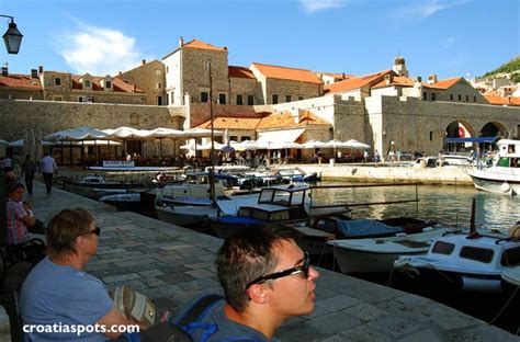 Island Hopping in Croatia - Itineraries & Maps - CroatiaSpots