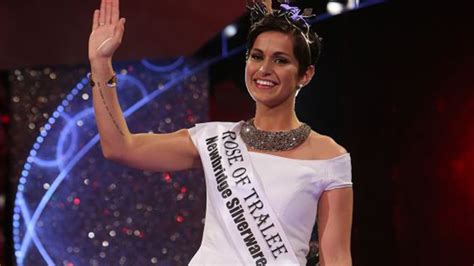 Rose of Tralee winner Maria Walsh comes out • GCN