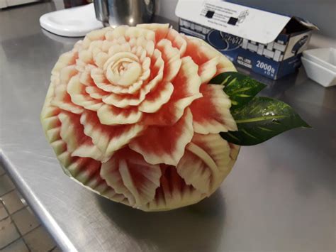 Heres a watermelon carving I did for work : r/mildlyinteresting