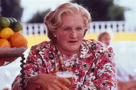 Robin Williams’ Mrs. Doubtfire improv yielded 2 million feet of film ...