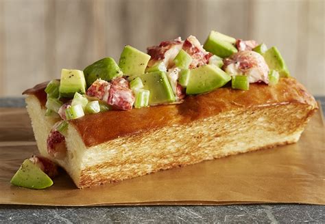 California Lobster Roll Sandwich - California Avocados