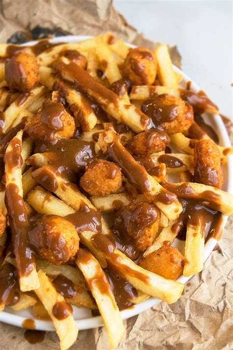 Easy Poutine Recipe - CakeWhiz