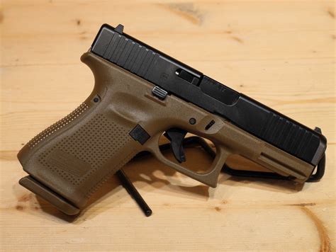 Glock 19 Gen 5 FDE 9mm * - Adelbridge & Co. Gun Store