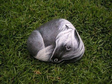 Animals Stone Art | Stone art, Painted rocks, Stone painting