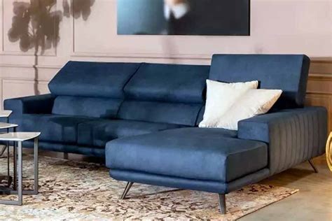 Sofa colours 2023: trends and tips