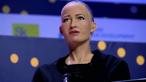 Qué hay detrás de Sophia, el supuesto robot más avanzado del mundo