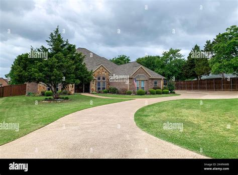 Luxury real estate brand hi-res stock photography and images - Alamy