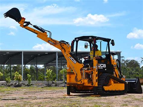 Review: JCB 1CXT backhoe loader