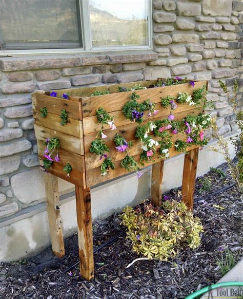 #70 DIY Planter Box Ideas: Modern Concrete, Hanging, Pot & Wall Planter