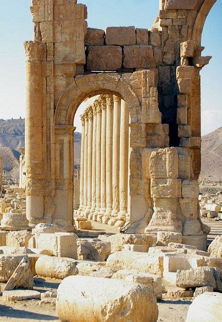 The ruins of Palmyra, Syria | Creative Travel Spot