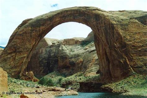 America - Utah - Rainbow Bridge image