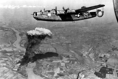 15th Air Force B-24 Raids on Hungary Ww2 Pictures, Wwii Photos, History Photos, Aircraft Photos ...