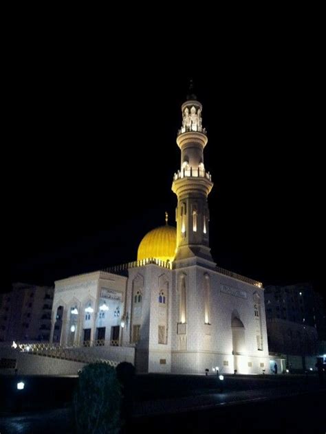 Ruwi masjid | Masjid, Cn tower, Oman