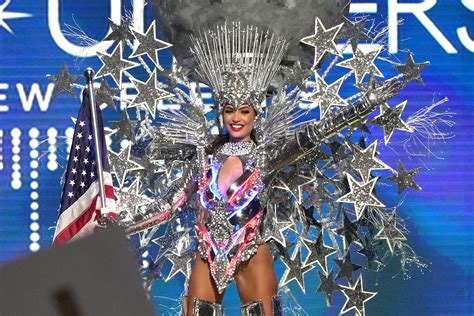 Miss USA R'Bonney Gabriel crowned Miss Universe 2022 - Democratic ...