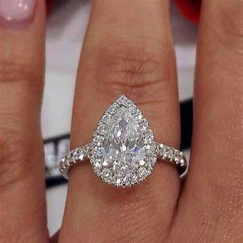 32 Stunning Pear Shaped Diamond Engagement Rings - The Glossychic