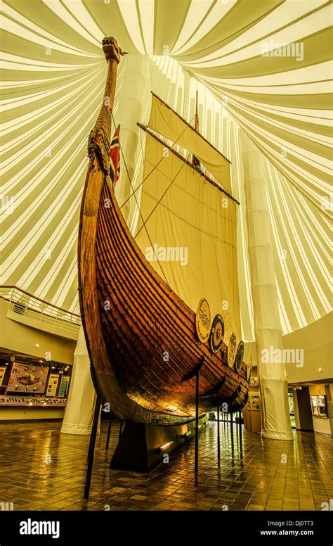 Replica of the Gokstad Viking Ship which was sailed from Duluth to ...