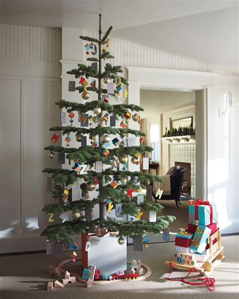 13 of the Best Christmas Tree Ideas for Kids | Cool christmas trees, Creative christmas trees ...