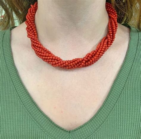 Vintage Coral Bead Necklace