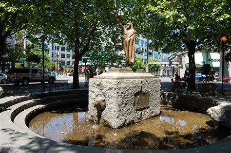 Chief Seattle Statue | Flickr - Photo Sharing!