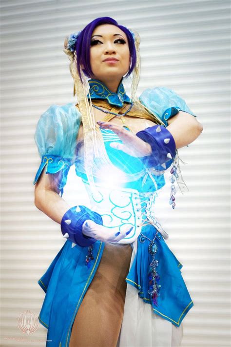 Focus - Chun Li Cosplay / Yaya Han by faramon Chun Li Cosplay, Top Cosplay, Celebrity Pictures ...