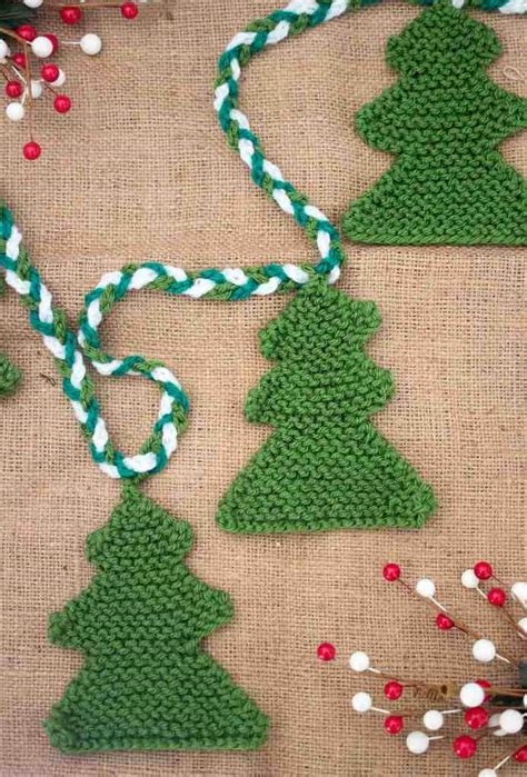 Christmas Tree Garland Knitting Pattern - Gina Michele