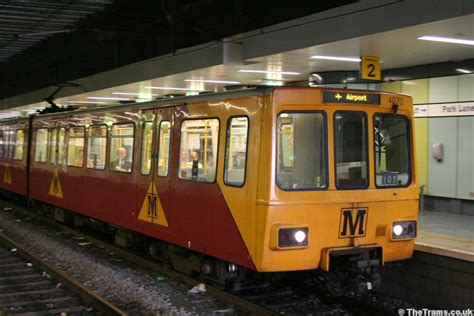 Picture of Tyne and Wear Metro unit 4070 at Park Lane station : TheTrams.co.uk